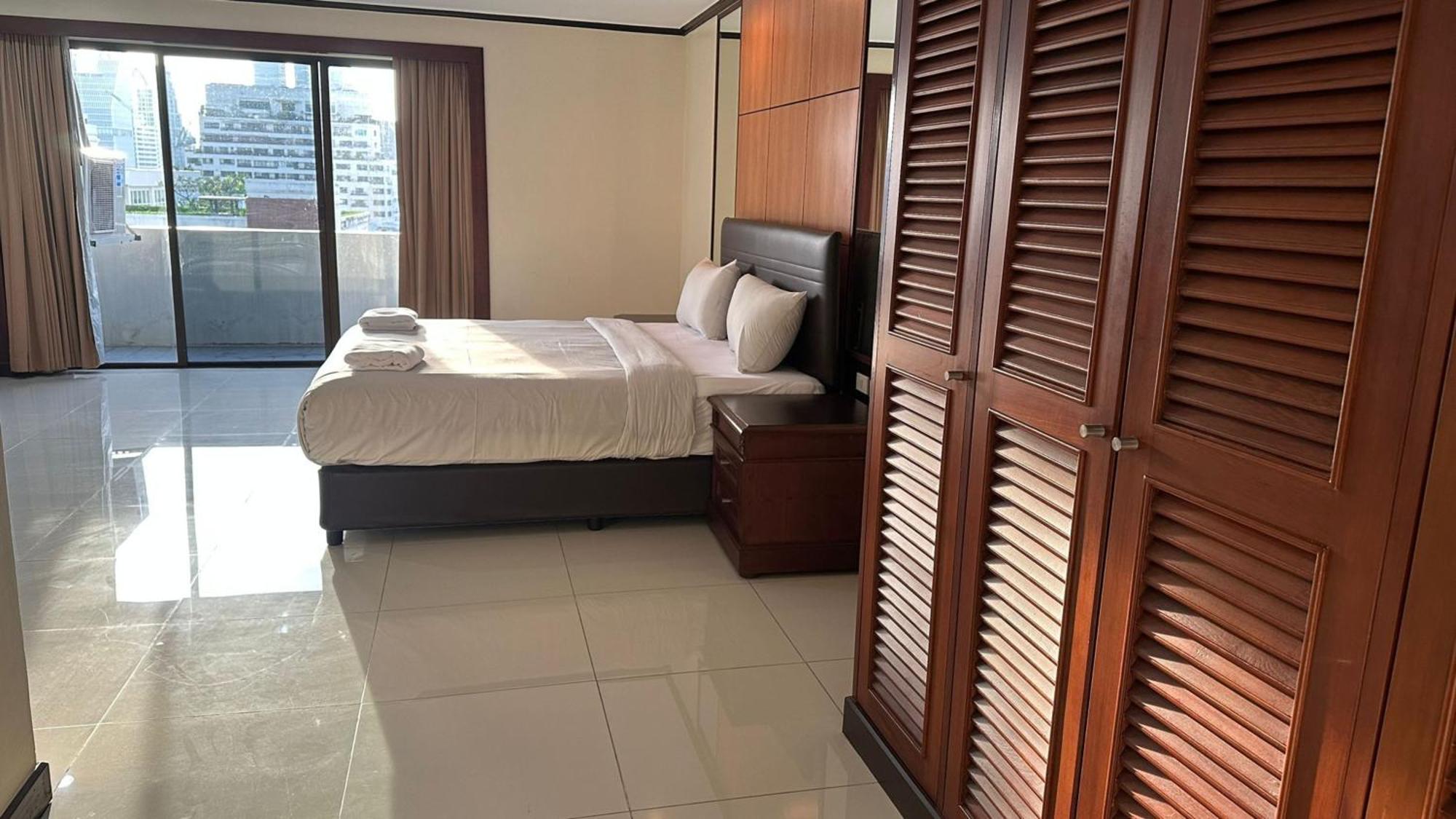 Affordable Serviced Apartments In Nana Omni Tower - Prime Sukhumvit Location Bangkok Exteriér fotografie