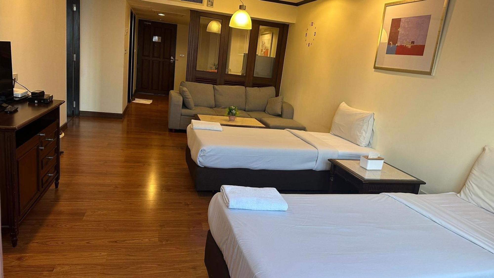 Affordable Serviced Apartments In Nana Omni Tower - Prime Sukhumvit Location Bangkok Exteriér fotografie