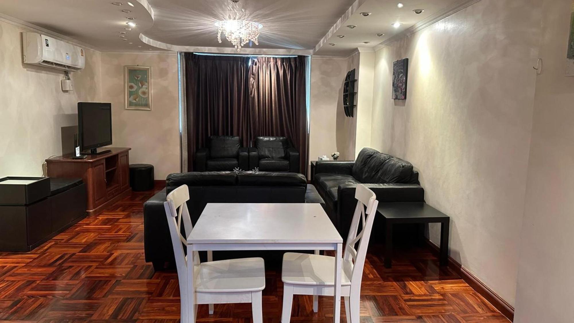 Affordable Serviced Apartments In Nana Omni Tower - Prime Sukhumvit Location Bangkok Exteriér fotografie