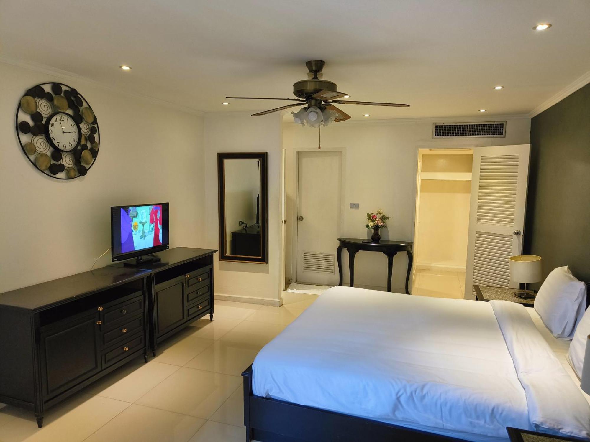 Affordable Serviced Apartments In Nana Omni Tower - Prime Sukhumvit Location Bangkok Exteriér fotografie