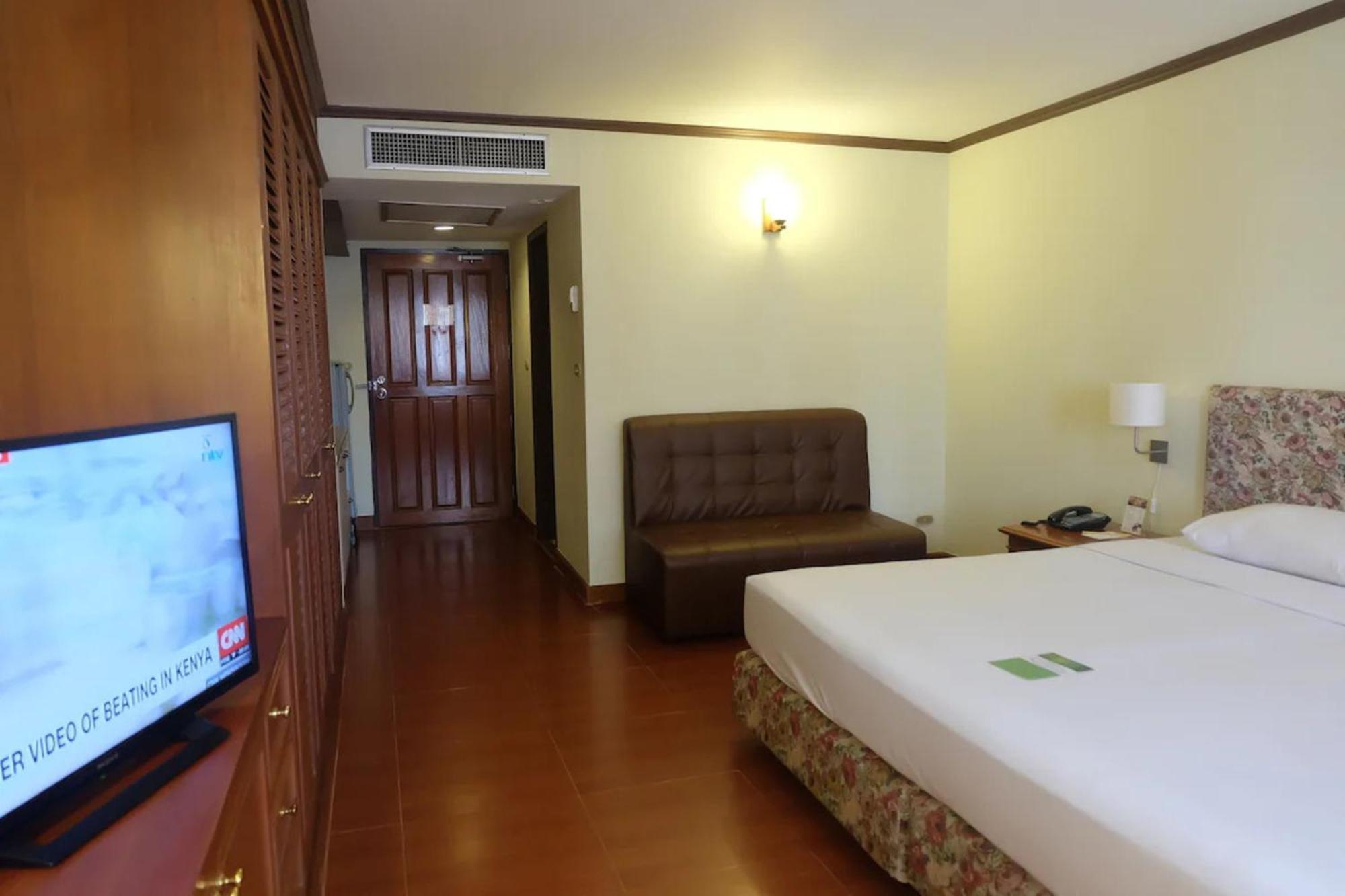 Affordable Serviced Apartments In Nana Omni Tower - Prime Sukhumvit Location Bangkok Exteriér fotografie