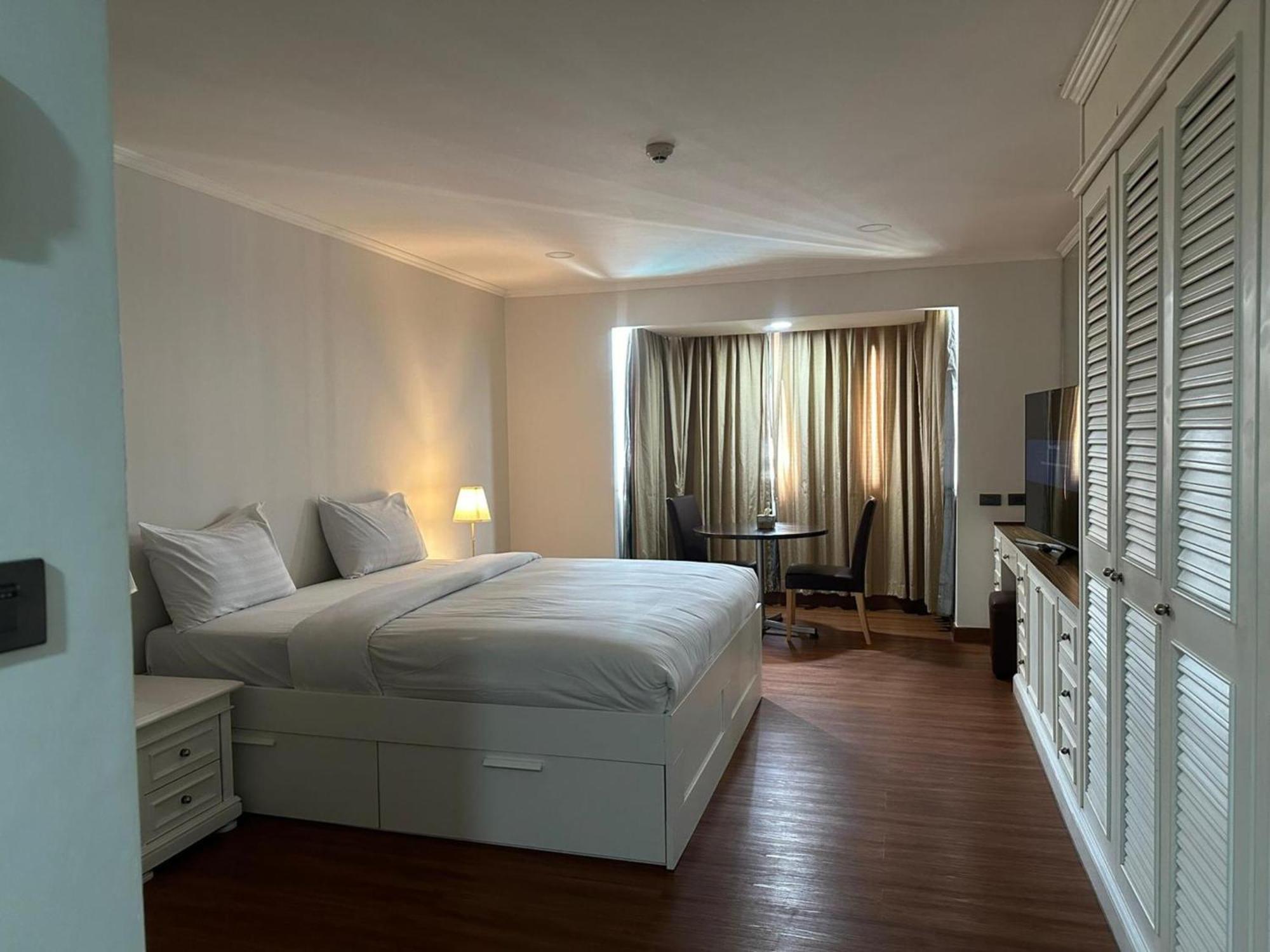 Affordable Serviced Apartments In Nana Omni Tower - Prime Sukhumvit Location Bangkok Exteriér fotografie