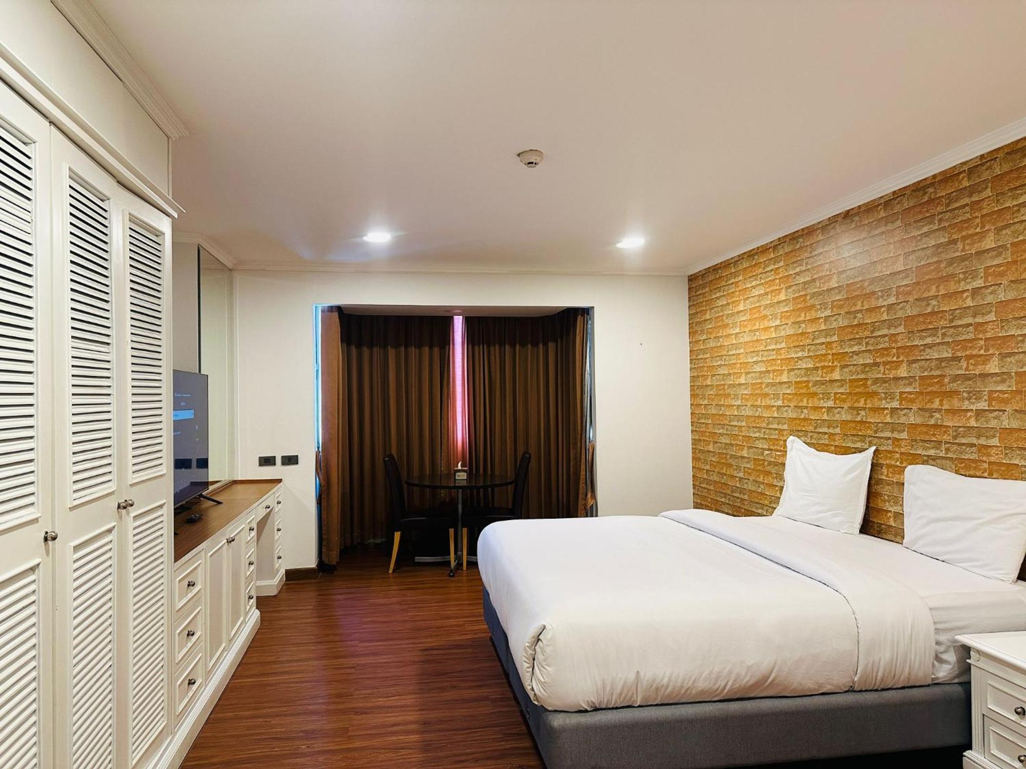 Affordable Serviced Apartments In Nana Omni Tower - Prime Sukhumvit Location Bangkok Exteriér fotografie