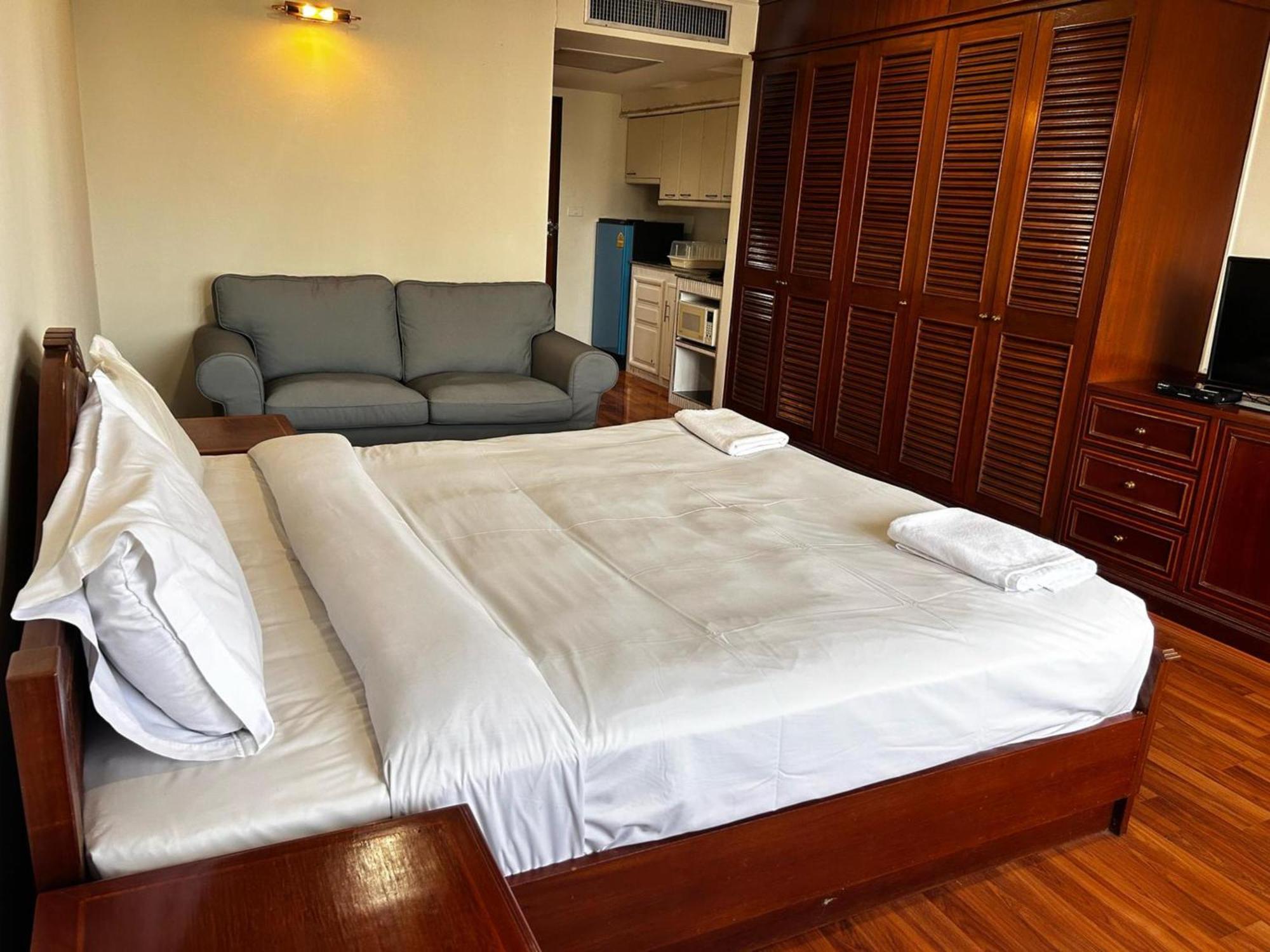 Affordable Serviced Apartments In Nana Omni Tower - Prime Sukhumvit Location Bangkok Exteriér fotografie